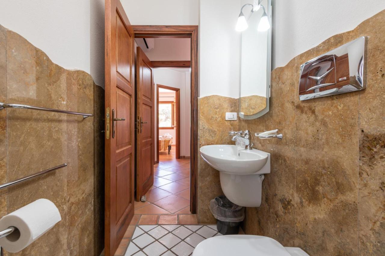 Casa Pisano Bed & Breakfast Villasimius Exterior photo